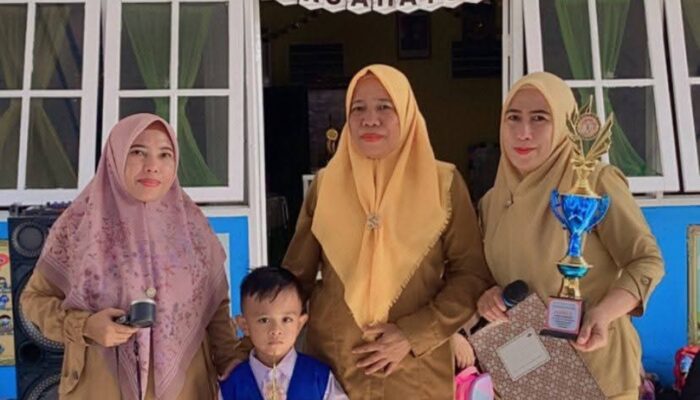 Raih Juara Di Pelaksanaan Hari Patriotik Gorontalo,Ini Harapan Kepala Sekolah TK Negeri Pembina Desa Luwoo