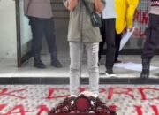 Mahasiswa Geruduk DPRD Kabupaten Gorontalo, Desak Badan Kehormatan Usut Dugaan Kasus Asusila Oknum Anggota Dewan