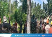 TNI Bersama Masyarakat Gotong Royong Bangun Jembatan Perintis Garuda di Desa Sigaso