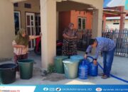 Hari Kedua Distribusi Air Bersih, 24.200 Liter Disalurkan ke Warga Mootilango dan Palopo